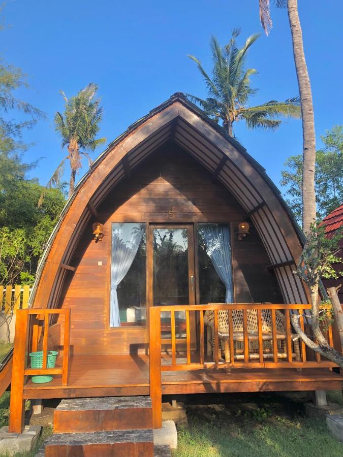 Blue Moon Meno Hotel Gili Meno Eksteriør billede