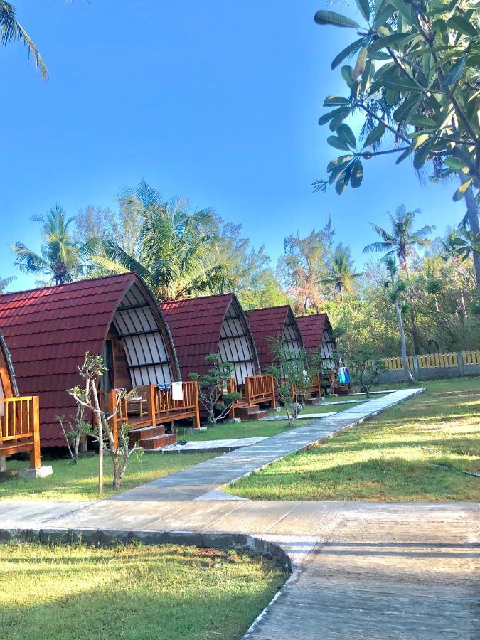 Blue Moon Meno Hotel Gili Meno Eksteriør billede