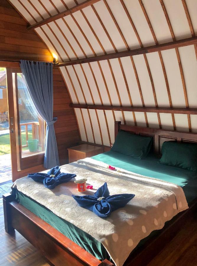 Blue Moon Meno Hotel Gili Meno Eksteriør billede