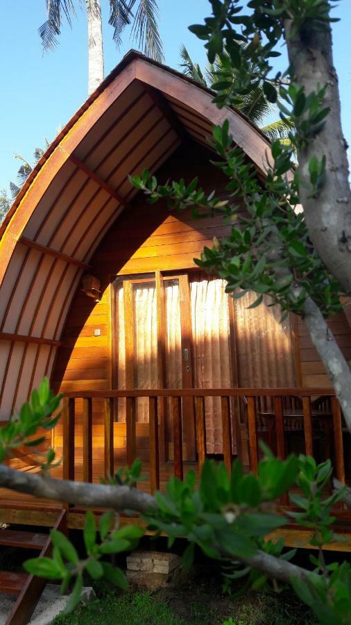 Blue Moon Meno Hotel Gili Meno Eksteriør billede