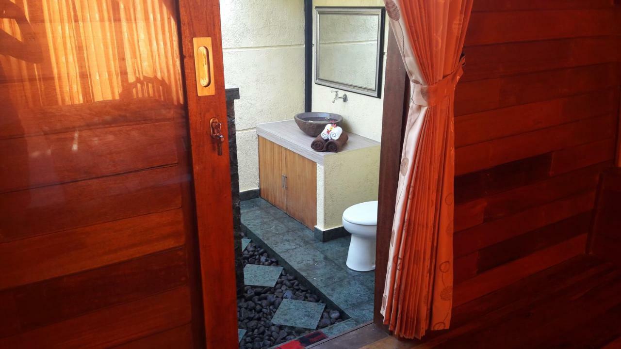 Blue Moon Meno Hotel Gili Meno Eksteriør billede